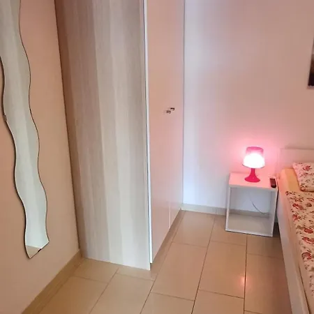 아파트 Graf-apartments-vir-zadar *