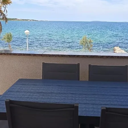 Graf-apartments-vir-zadar Apartman *