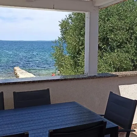 Apartman Graf-apartments-vir-zadar *